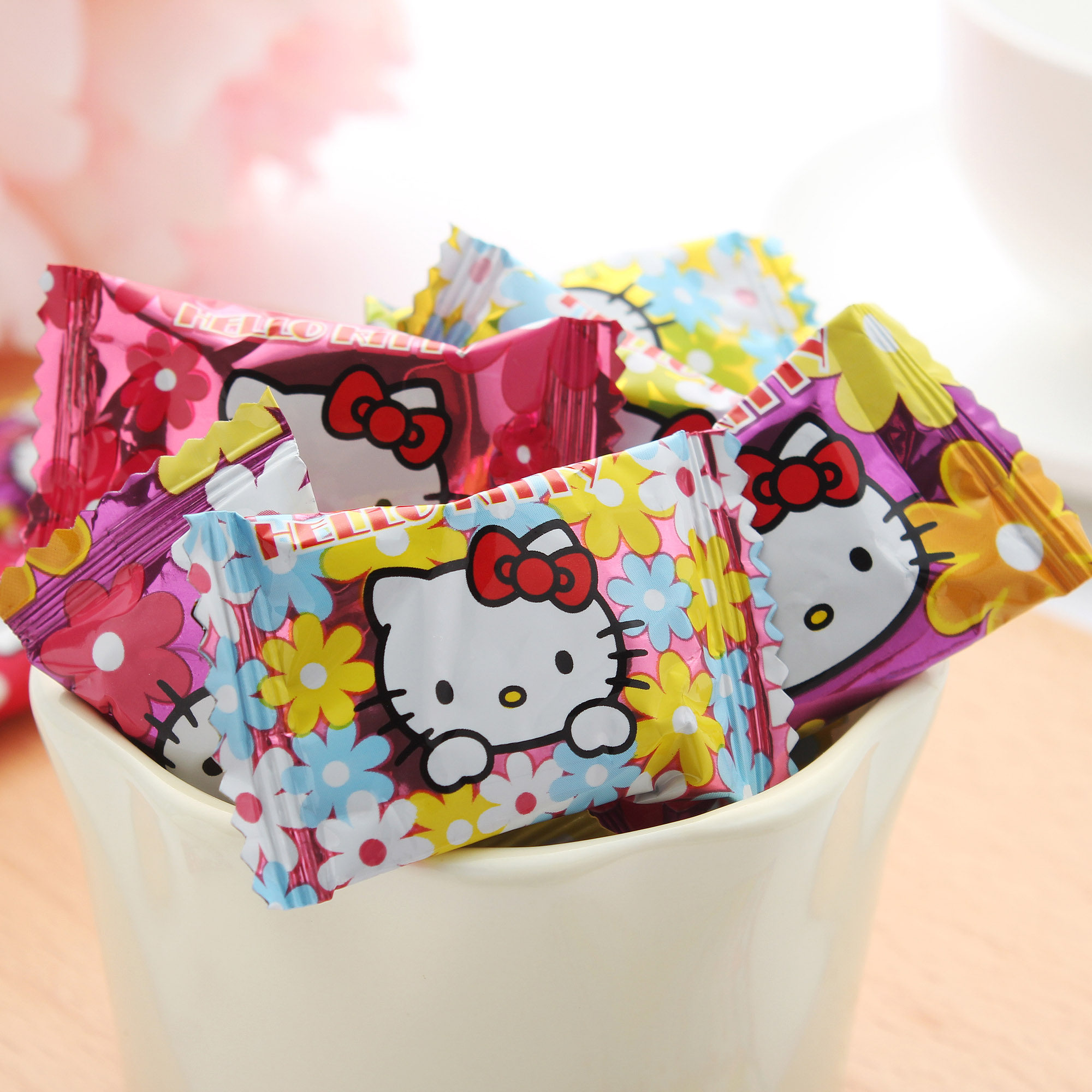 hello kitty果汁软糖_润谷hellokitty什锦果汁味软糖500g结婚庆喜糖果