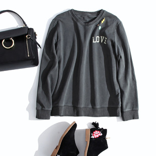 烟灰色 高阶新款感烟灰色纯棉 胶印字母秋季圆领套头长袖胸针装饰外套