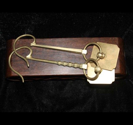 黄铜方盘绣眼笼钩_7折现价30元