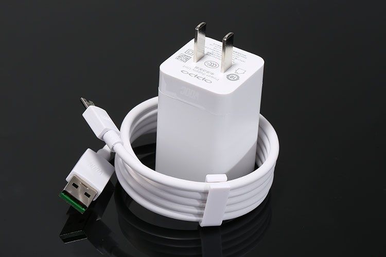 热销手机充电器 oppo