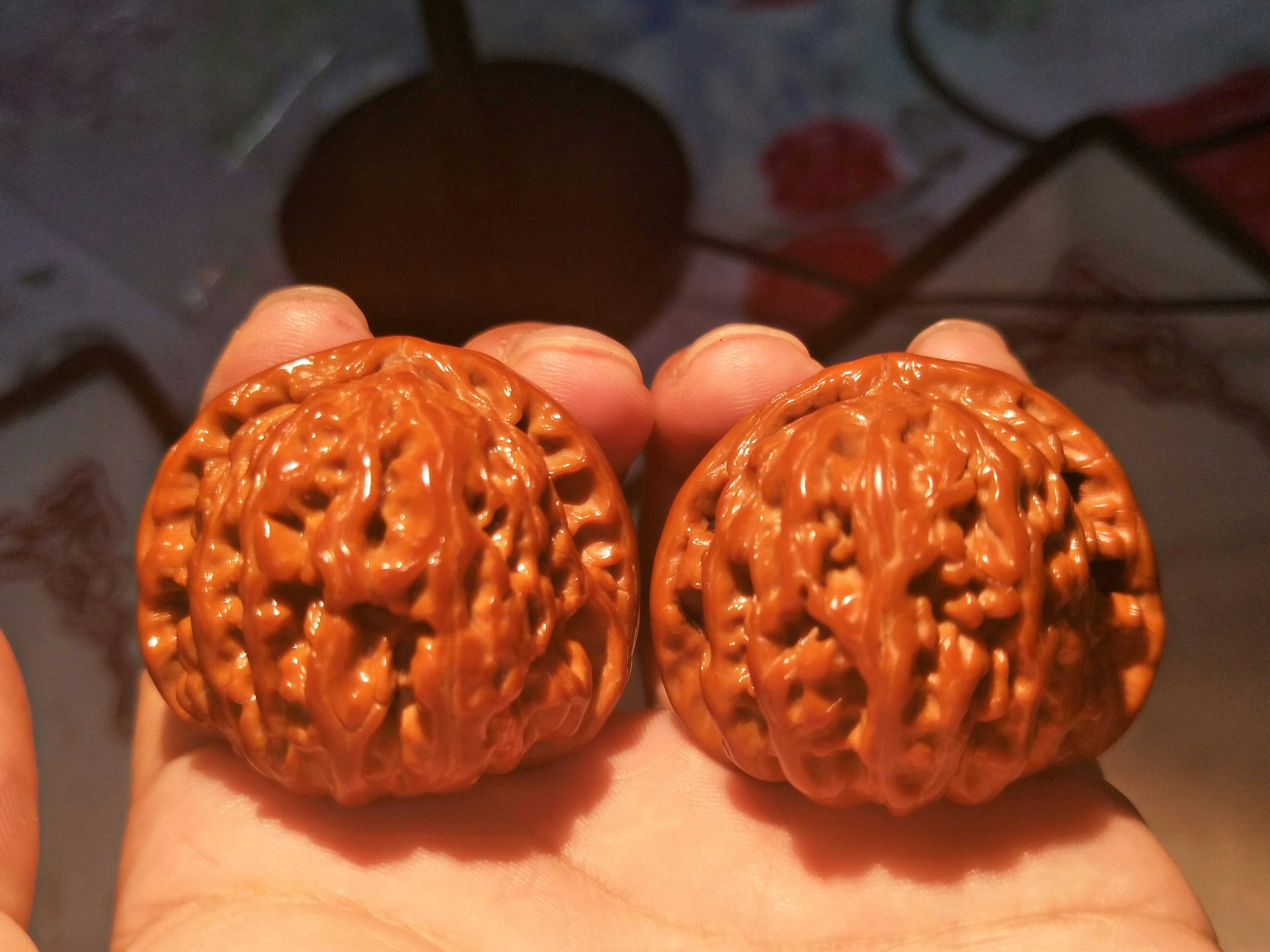 一折文玩核桃白狮子头