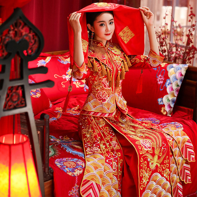 中式婚礼男女套装