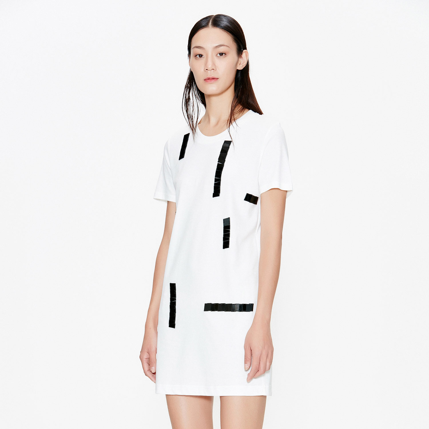 jnby/江南布衣拼接设计现代感女式长袖圆领中长款连衣裙5f753052