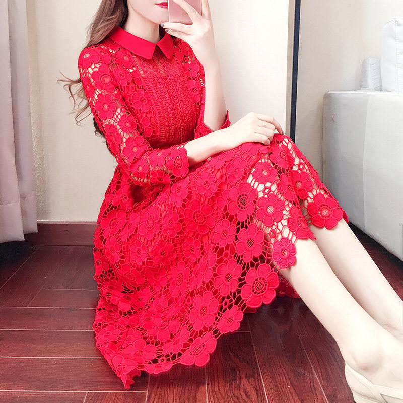 温柔优雅,浪漫梦幻中凝聚出一股女人香,婉约温美令人无法抗拒的女人味