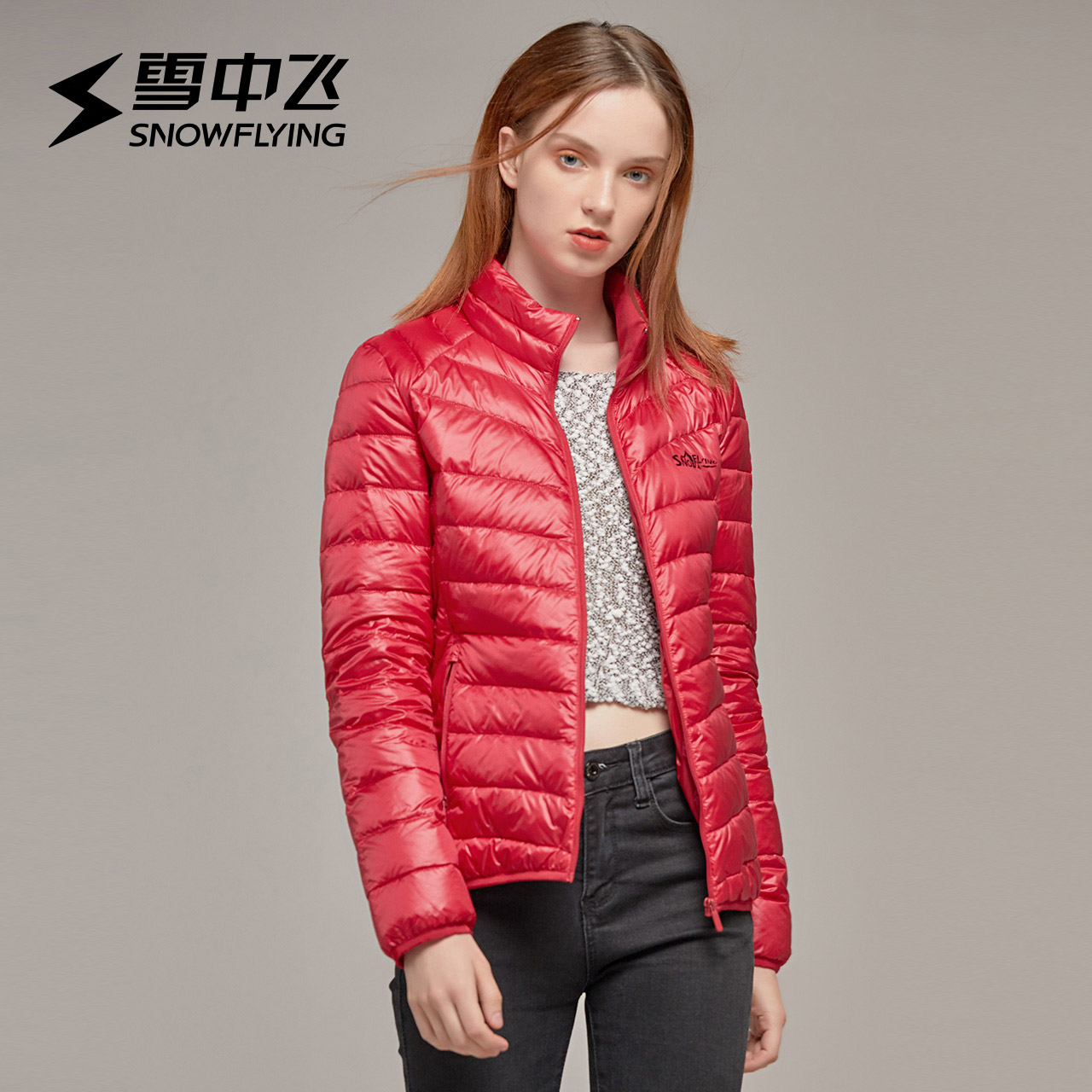 雪中飞羽绒服女短款