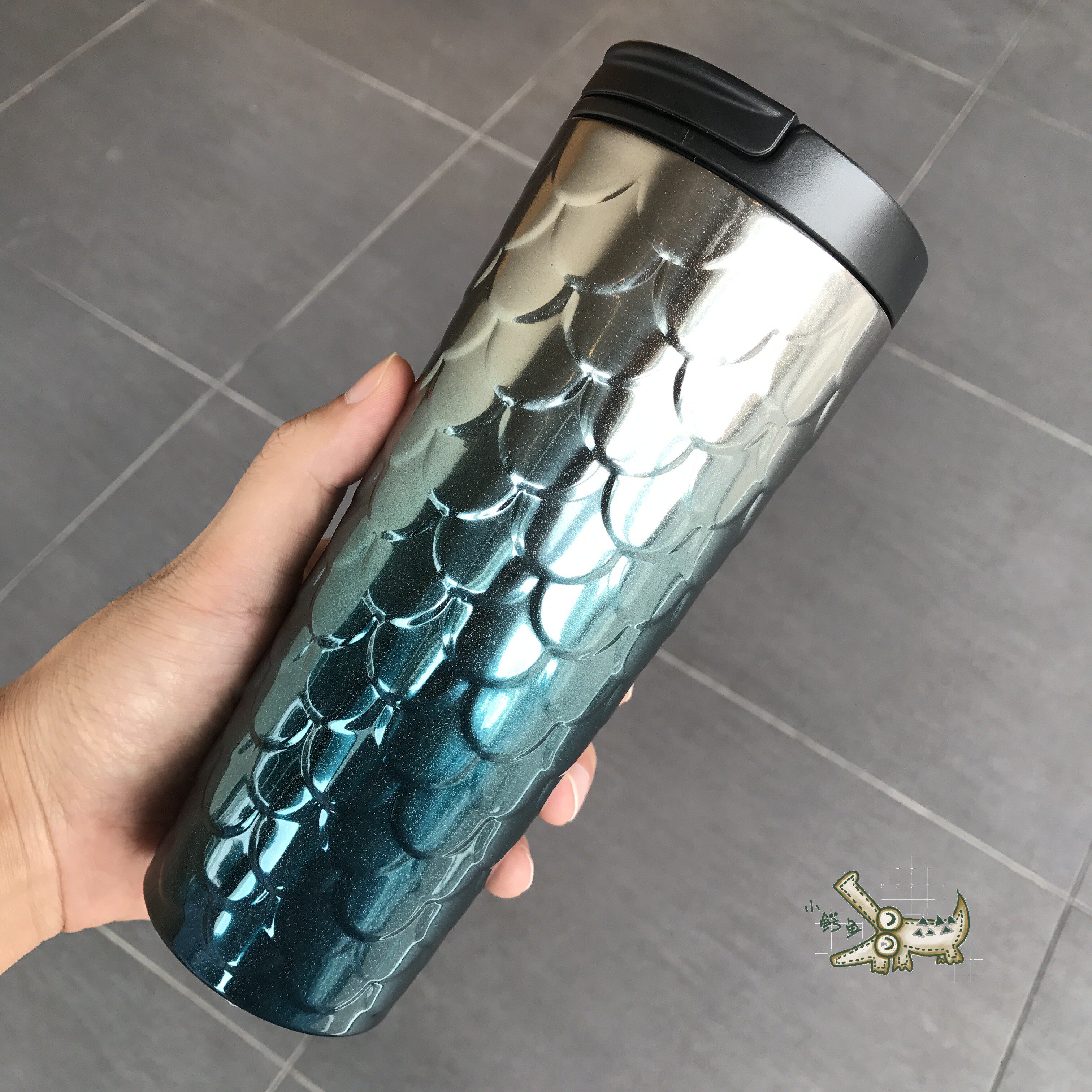 杯子 不锈钢_星巴克杯子2018周年庆渐变蓝色立体鱼鳞不锈钢保温杯喝水