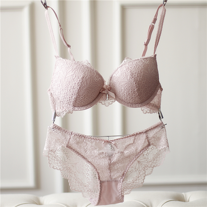 欧美内衣女文胸套装上薄下厚调整型聚拢性感蕾丝边奢华宫廷收副乳