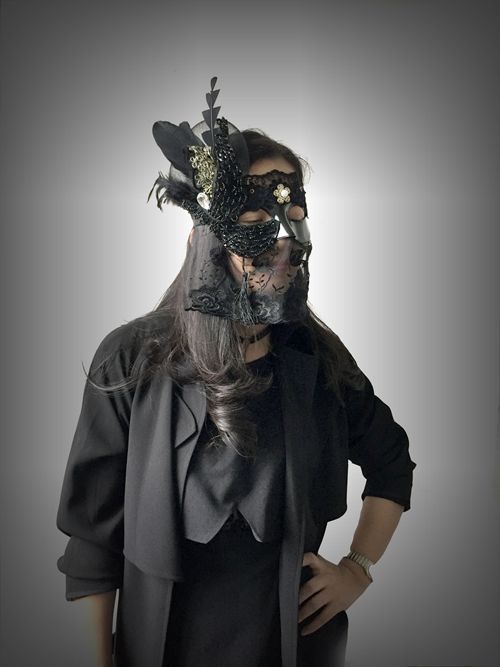 万圣节 蒙面歌手夜店 酒吧歌手表演时尚神秘假面晚会面具美女黑色
