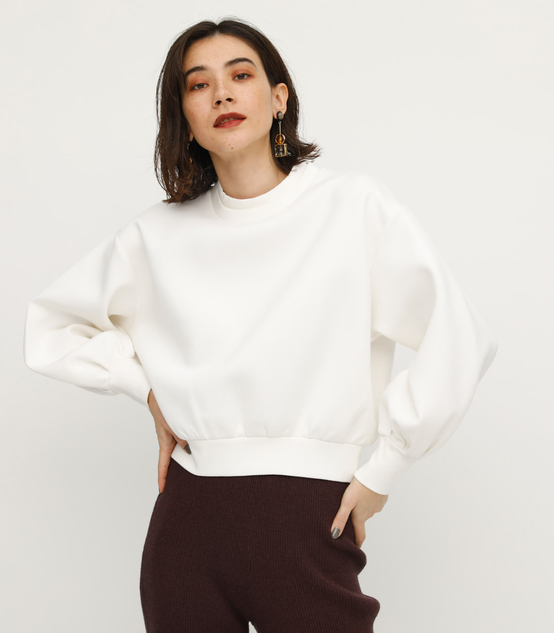 s*y 2018冬季新品时尚纯色短款双层领袖口褶皱卫衣女优惠券