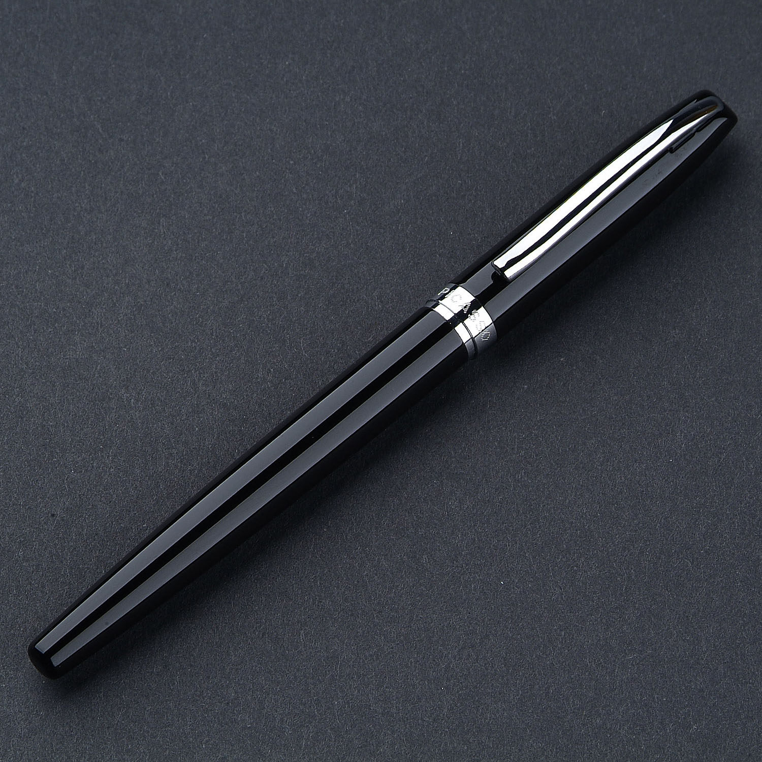 毕加索宝珠笔83君逸时尚签字笔黑色/白色水笔商务礼品笔刻字送礼