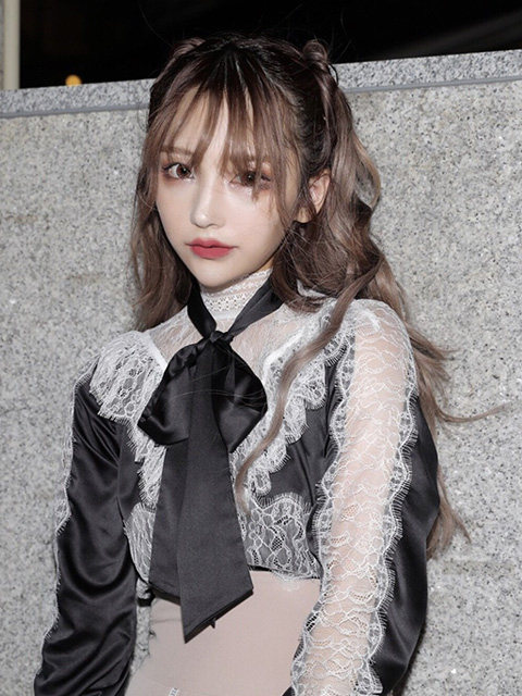 热销喵了个咪_喵了个咪mtl日系软妹少女甜美缎面蕾丝拼接蝴蝶结衬衫