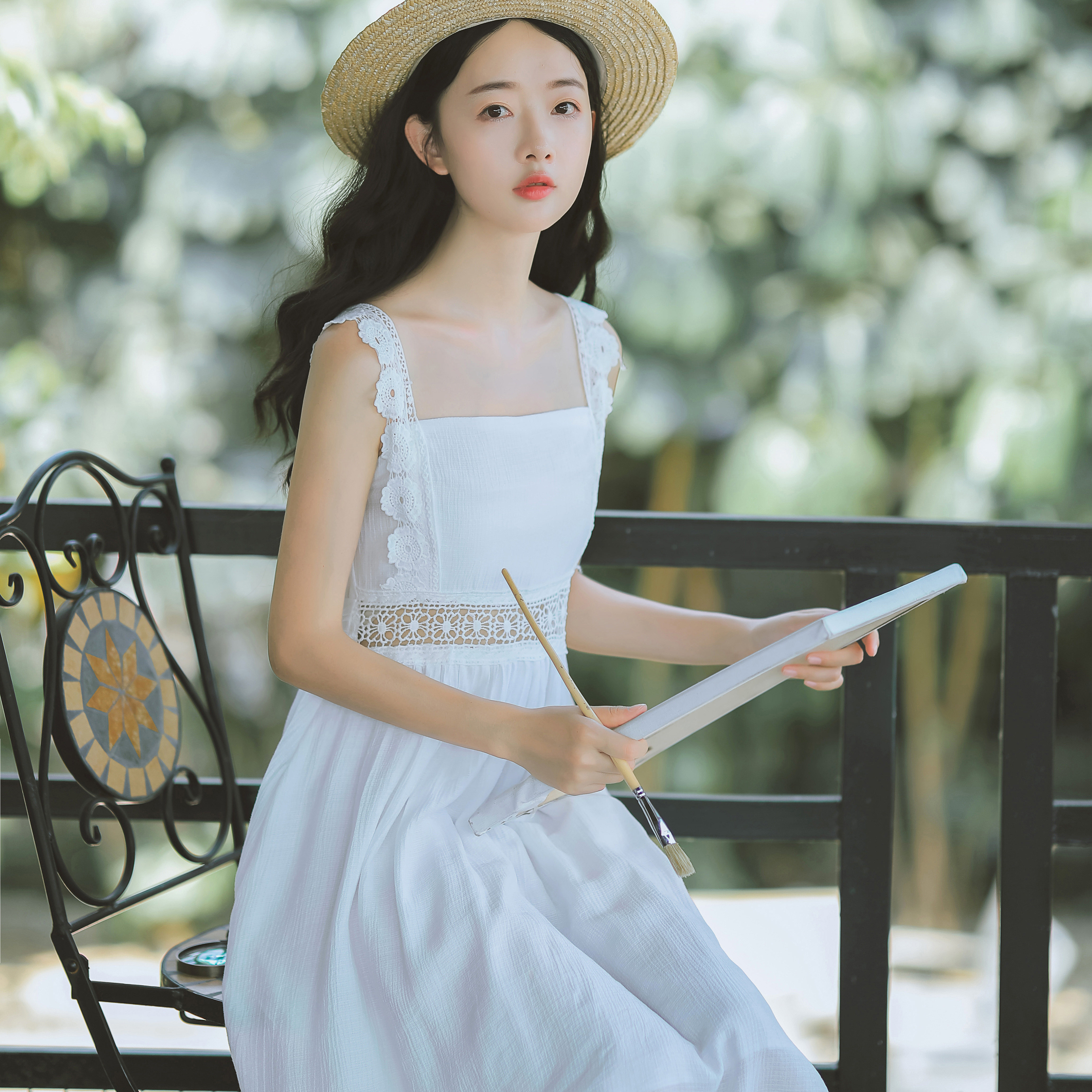 文艺清新吊带连衣裙,甜美减龄搭