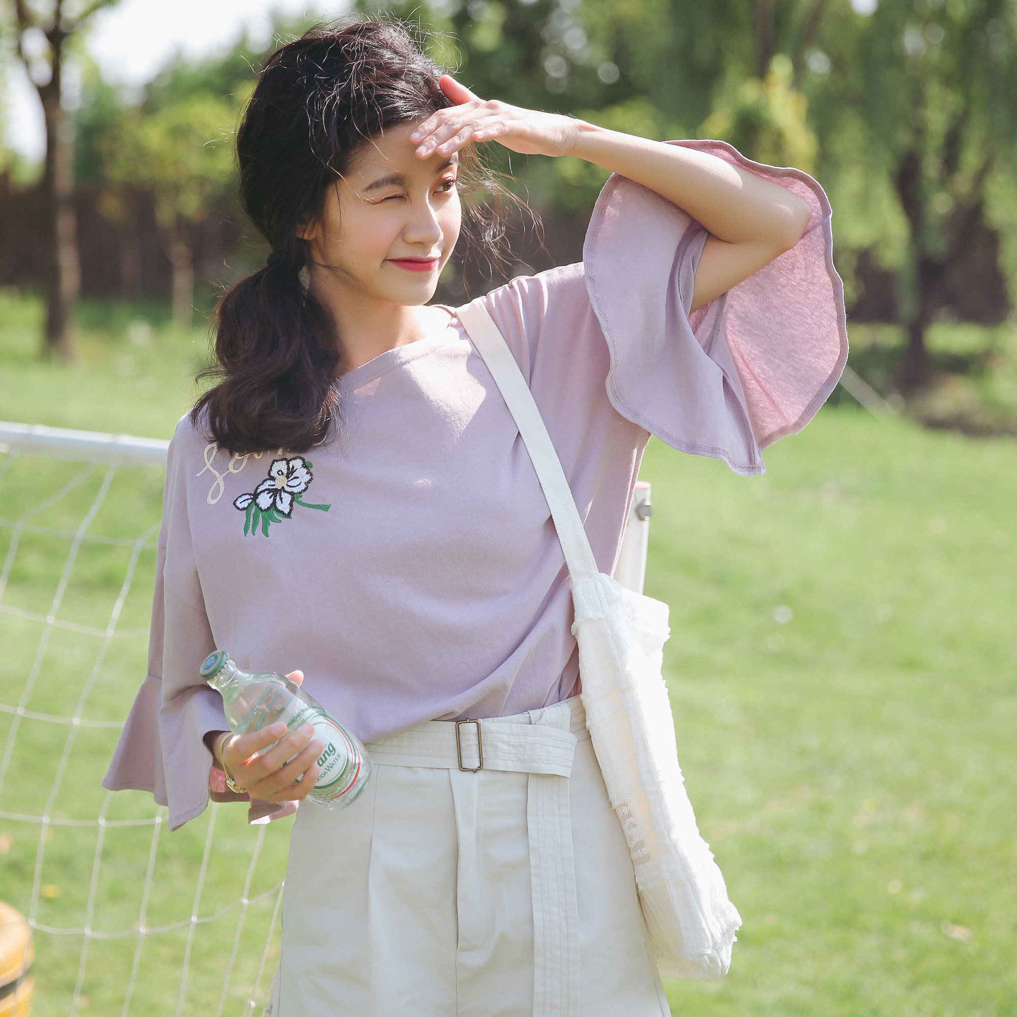 简约短袖衫,活力满满秀青春