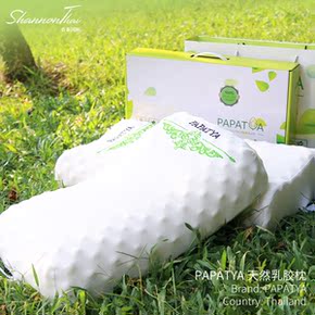 天热穿隐形文胸女