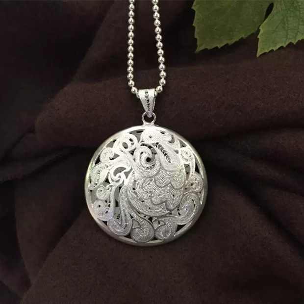 倾银阁 s999足银拉丝凤求凰双面吊坠 民族非遗凤凰毛衣链挂坠银饰