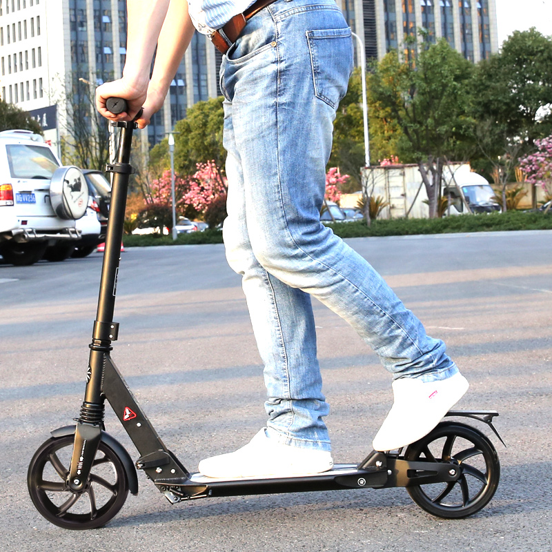 上新圣卡洛成人滑板车两轮城市上班代步工具大轮二轮可折叠校园代