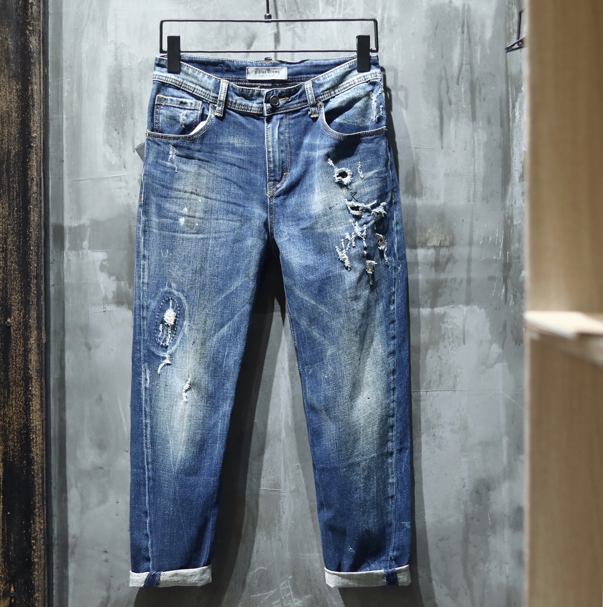 断码不退清仓高点做旧水洗破洞港风修身小脚男式牛仔裤九平道优惠券