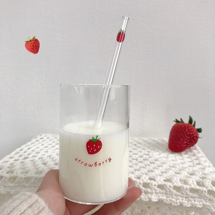 吸管水杯玻璃_可爱草莓牛奶杯少女心玻璃杯印花吸管杯ins简约水杯子