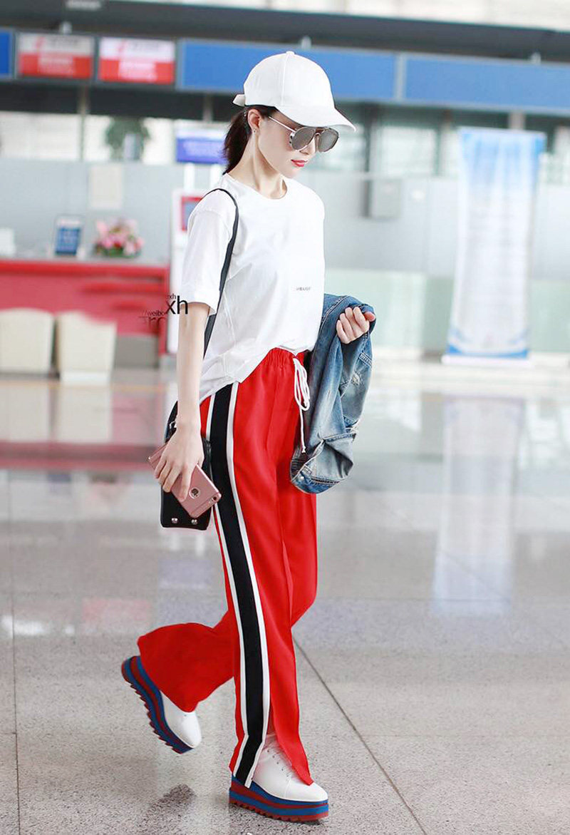 特价明星同款裤子_2019春季王珞丹明星同款红色运动裤女长裤直筒高腰