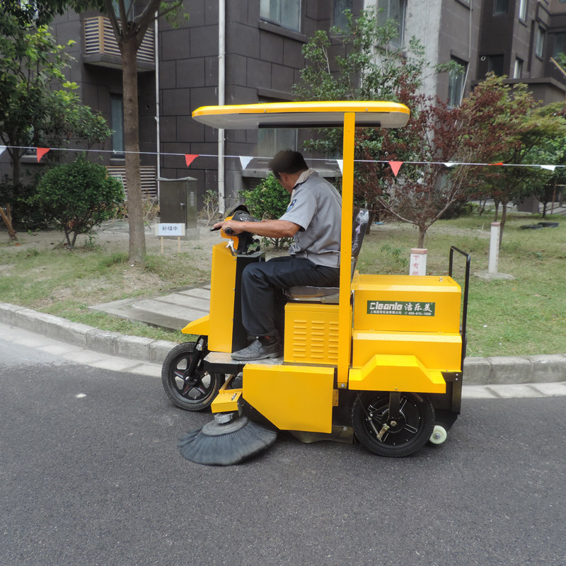 s1650三轮扫地机 驾驶式扫地机园区物业小区街道仓库道路清扫车
