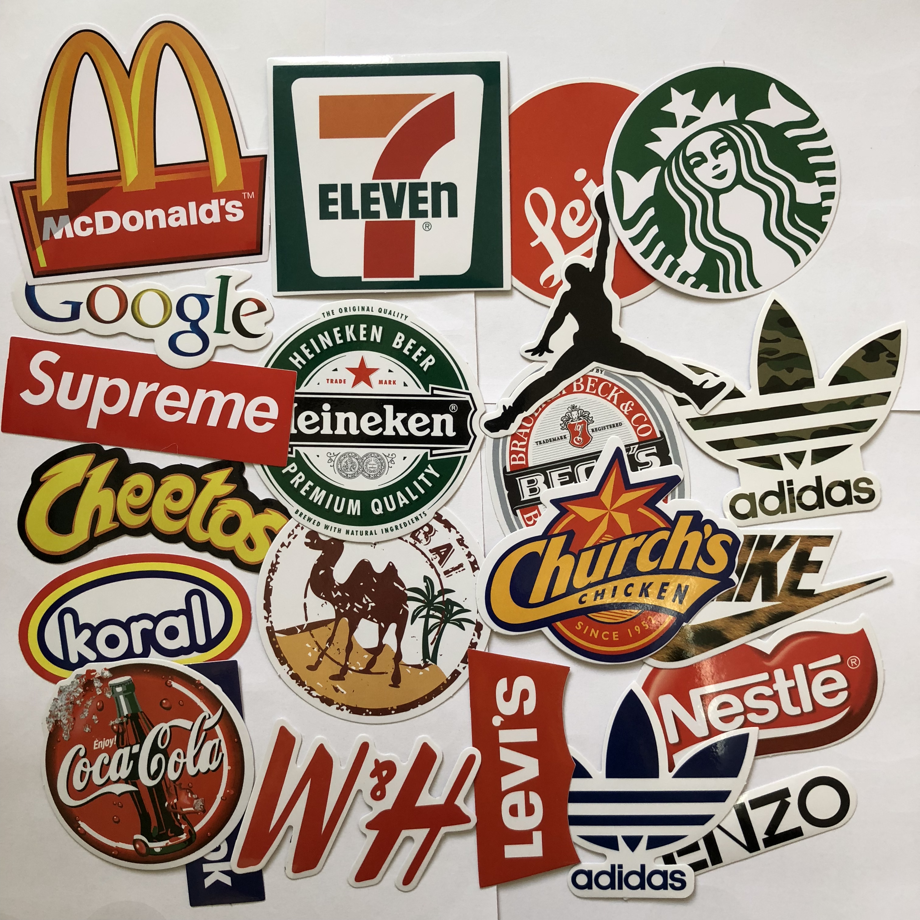 查看淘宝22张国际潮牌品牌logo行李箱贴纸个性旅行箱贴画防水滑板电脑