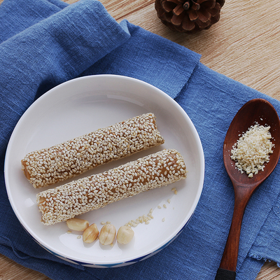 广东潮汕普宁特产 鸭脖子糖 牛皮芝麻糖芝麻鸭脖子软糖卷包心贡糖