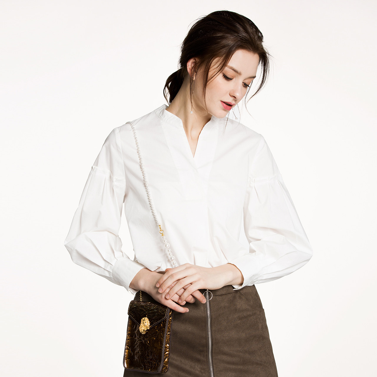 ⑩osa欧莎2018春装新款女装简约v领衬衫女a1