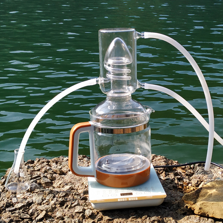 纯露机 蒸馏器_纯露机家用提炼小型迷你玻璃中药水花蒸馏器电加热精油