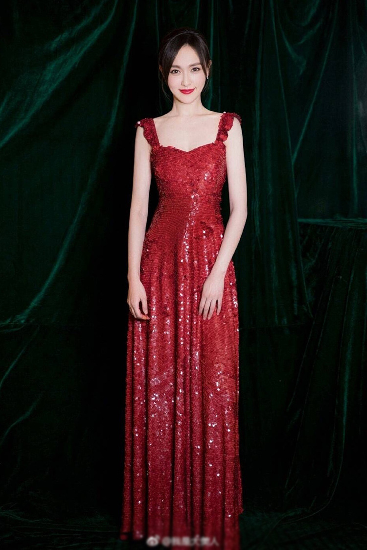 明星同款长裙子高端红色亮片宴会大摆主持人晚礼服吊带连衣裙优惠券