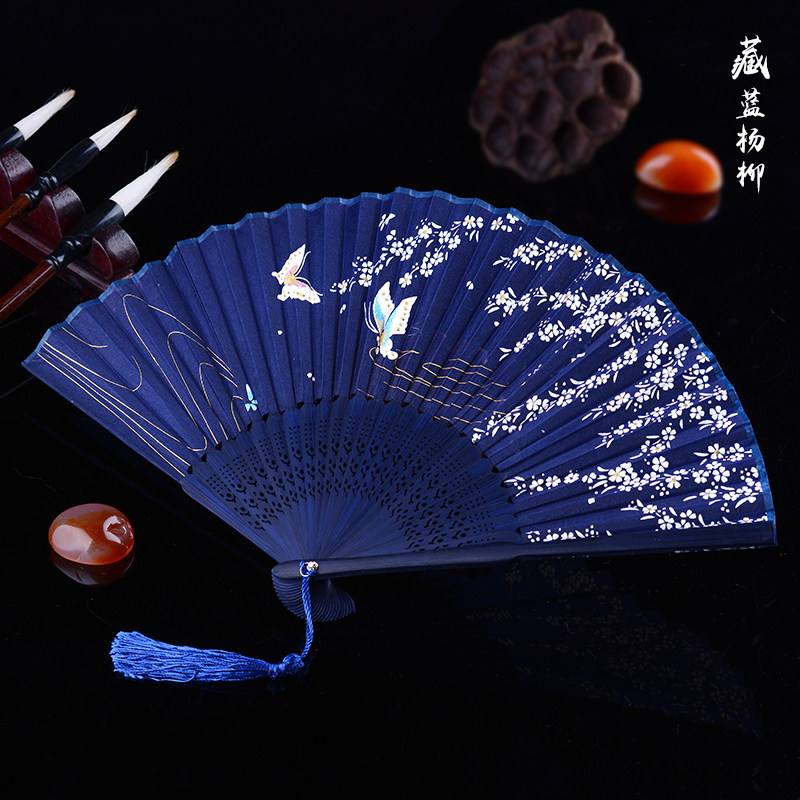 真丝小扇子中国风特色礼物送老外 出国旅游纪念品实用 绢布丝绸