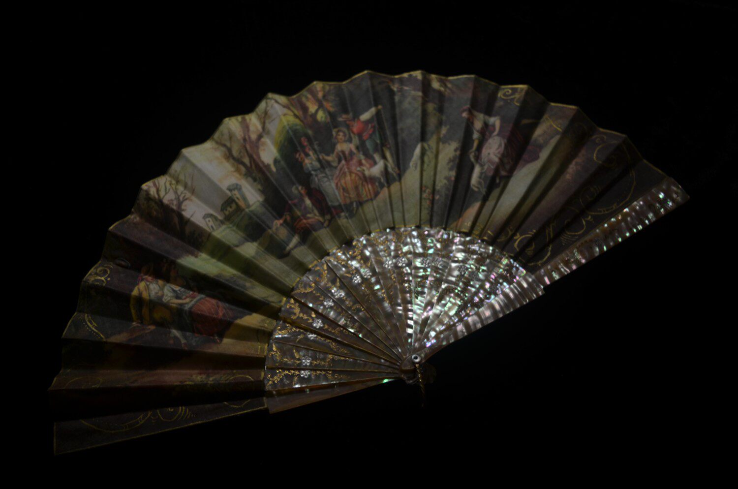 西洋古董 收藏 18世纪 法兰西 贵族 手绘布面 宫庭 彩贝螺钿扇