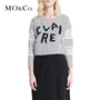 MO&Co摩安珂 春秋女装长袖短款T恤 个性街头条纹拼接字母印花moco