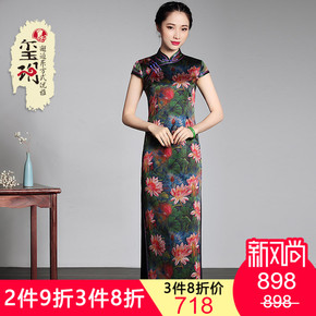 中老年旗袍时装模特