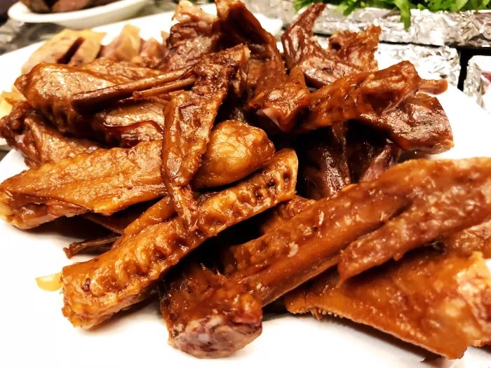 热销鸭掌生鲜_南京【章云板鸭】 五香鸭翅 260g 鸭四件 鸭爪 新鲜当天