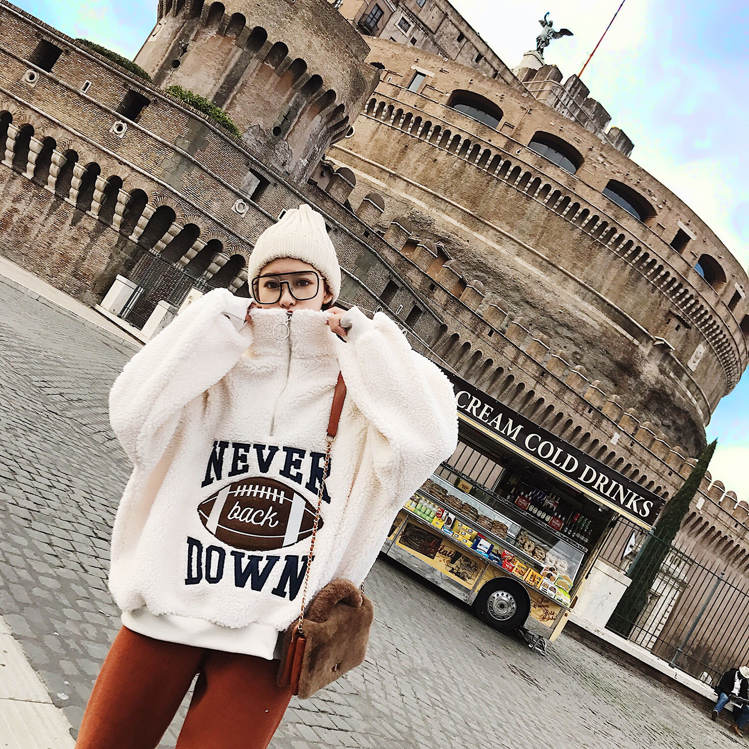 白色系衣服,象征着高贵与纯洁