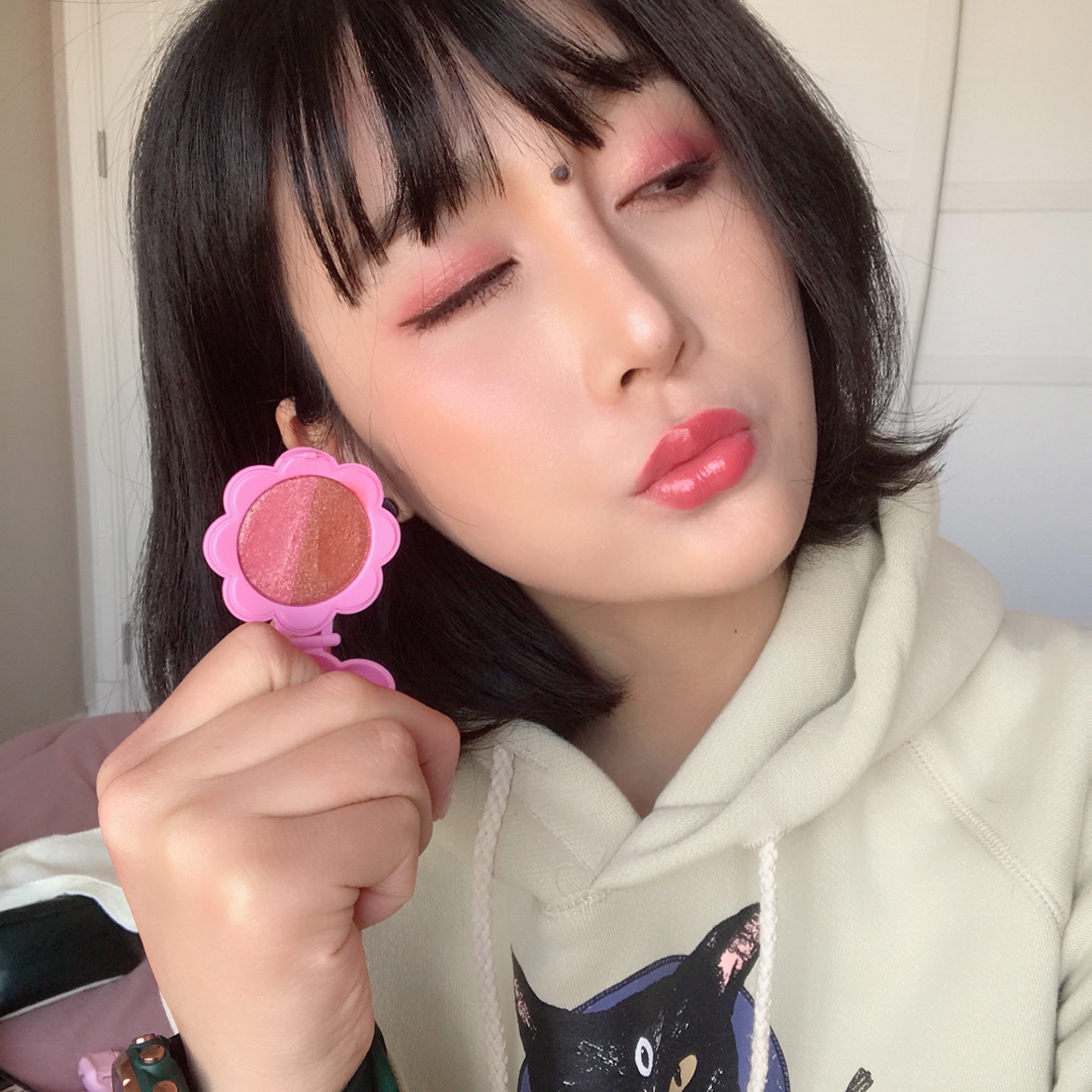 特价双色眼影哑光_66～马卡龙贝壳花朵双色眼影少女系裸妆眼影盘防水