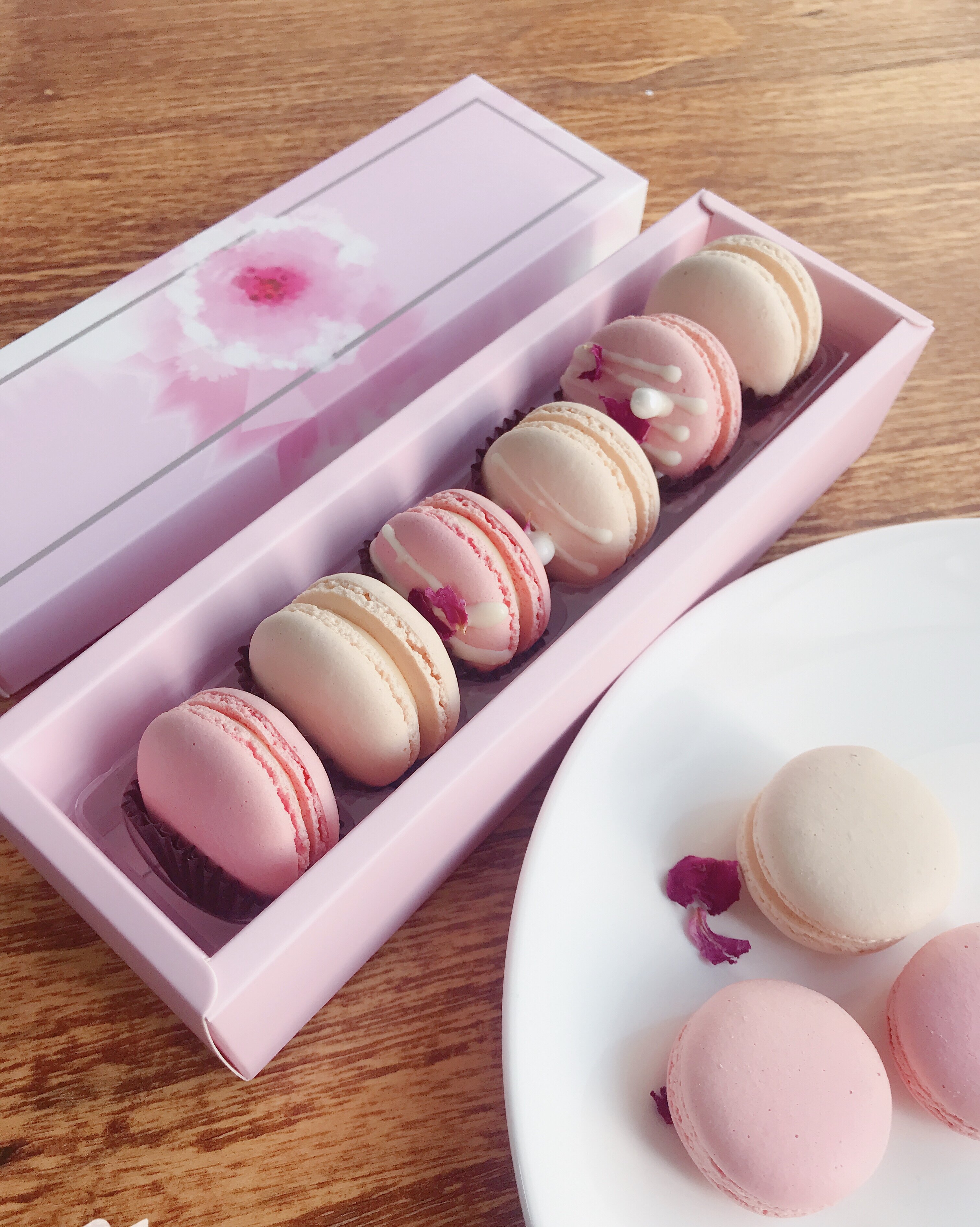 西式甜点_星空马卡龙生日礼盒装礼物马卡龙甜点西式糕点浅色系马卡龙