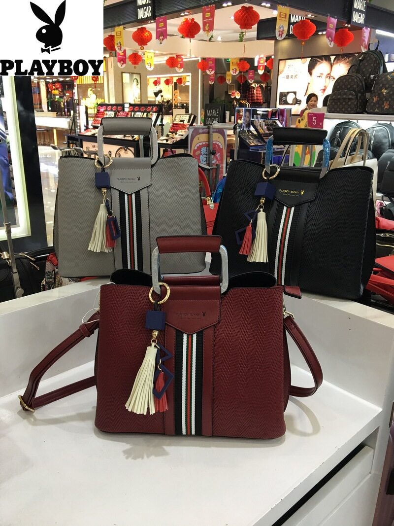 【特价】正品花花公子女包2018新款五金字母小包专柜正品
