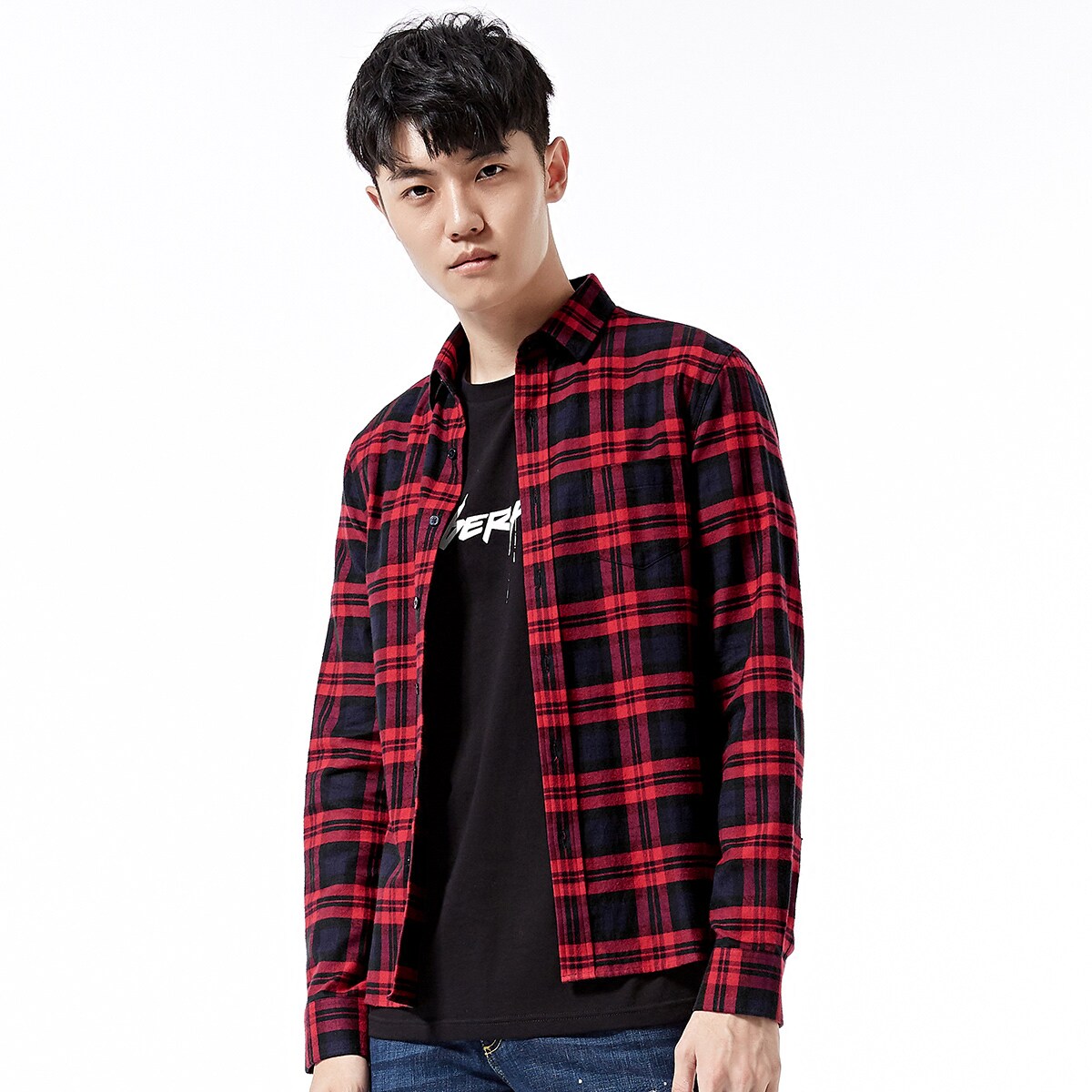 太平鸟男装 秋季新款红黑格纹格子青年休闲刺绣长袖衬衫