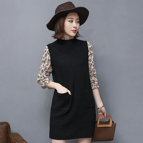 长袖娃娃领针织连衣裙