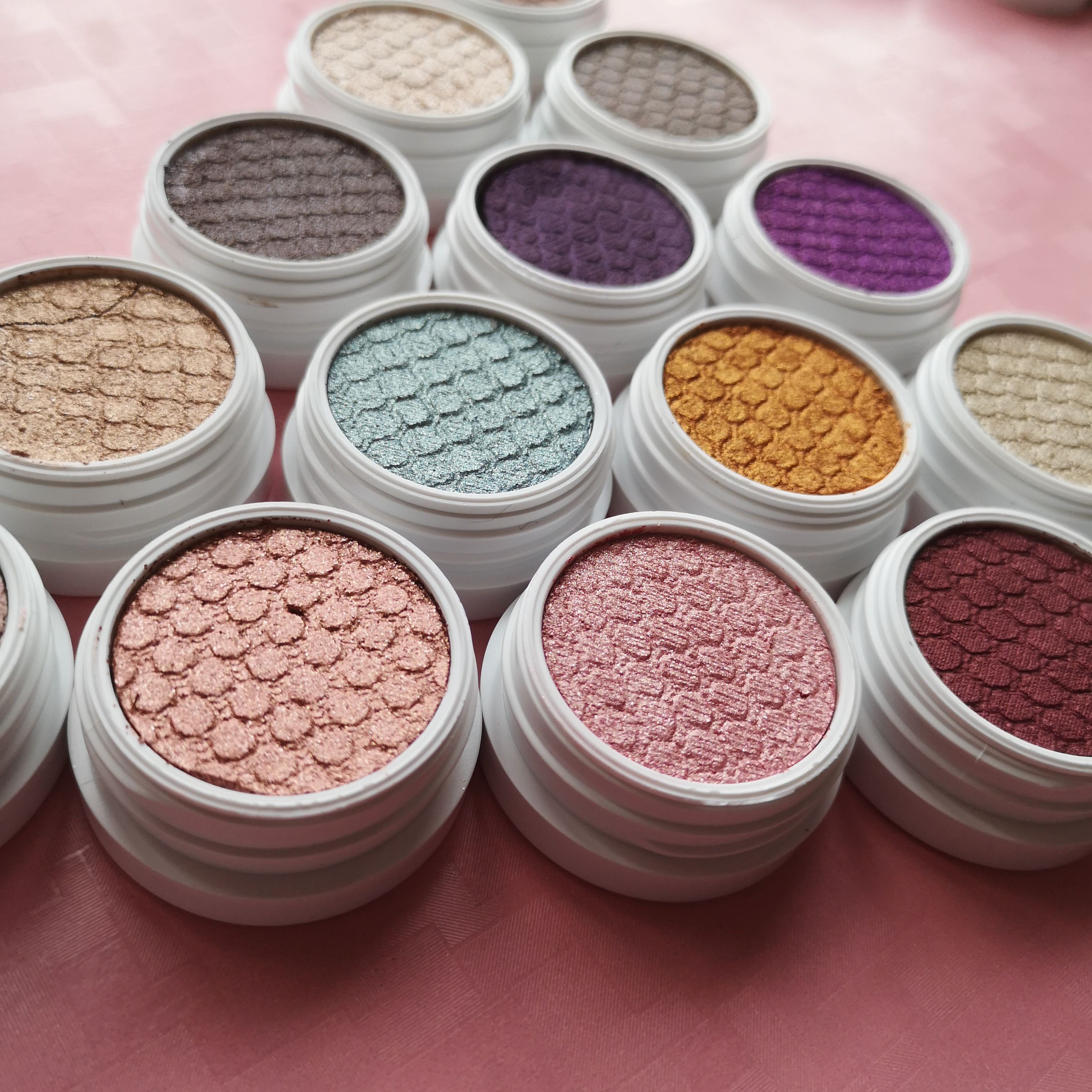 colourpop眼影分装_colourpop土豆泥眼影卡拉卡乐泡泡分装拼压盘组合