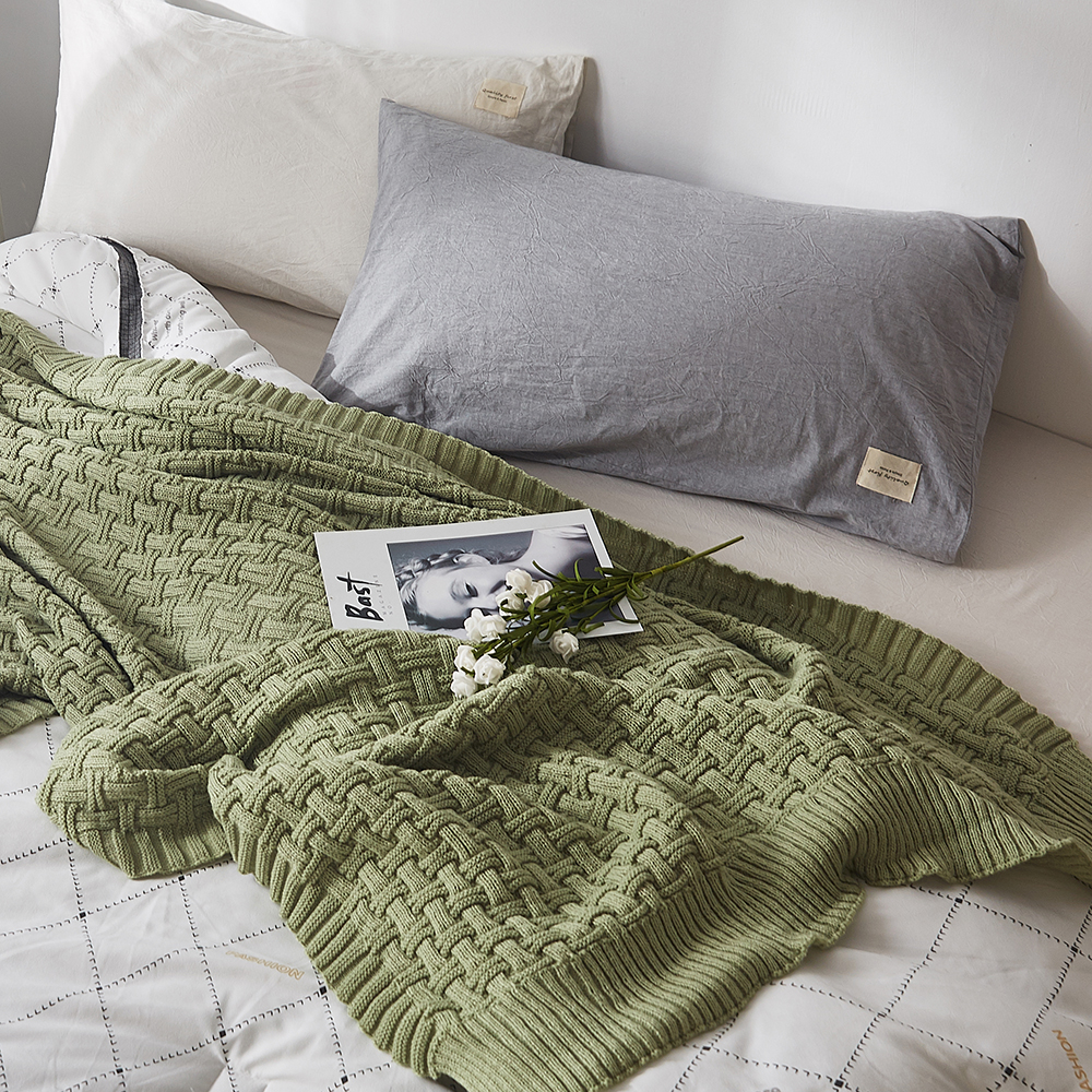 沙发毯子 北欧_北欧休闲午睡毯素色毛线针织毯子盖被简约沙发装饰搭毯