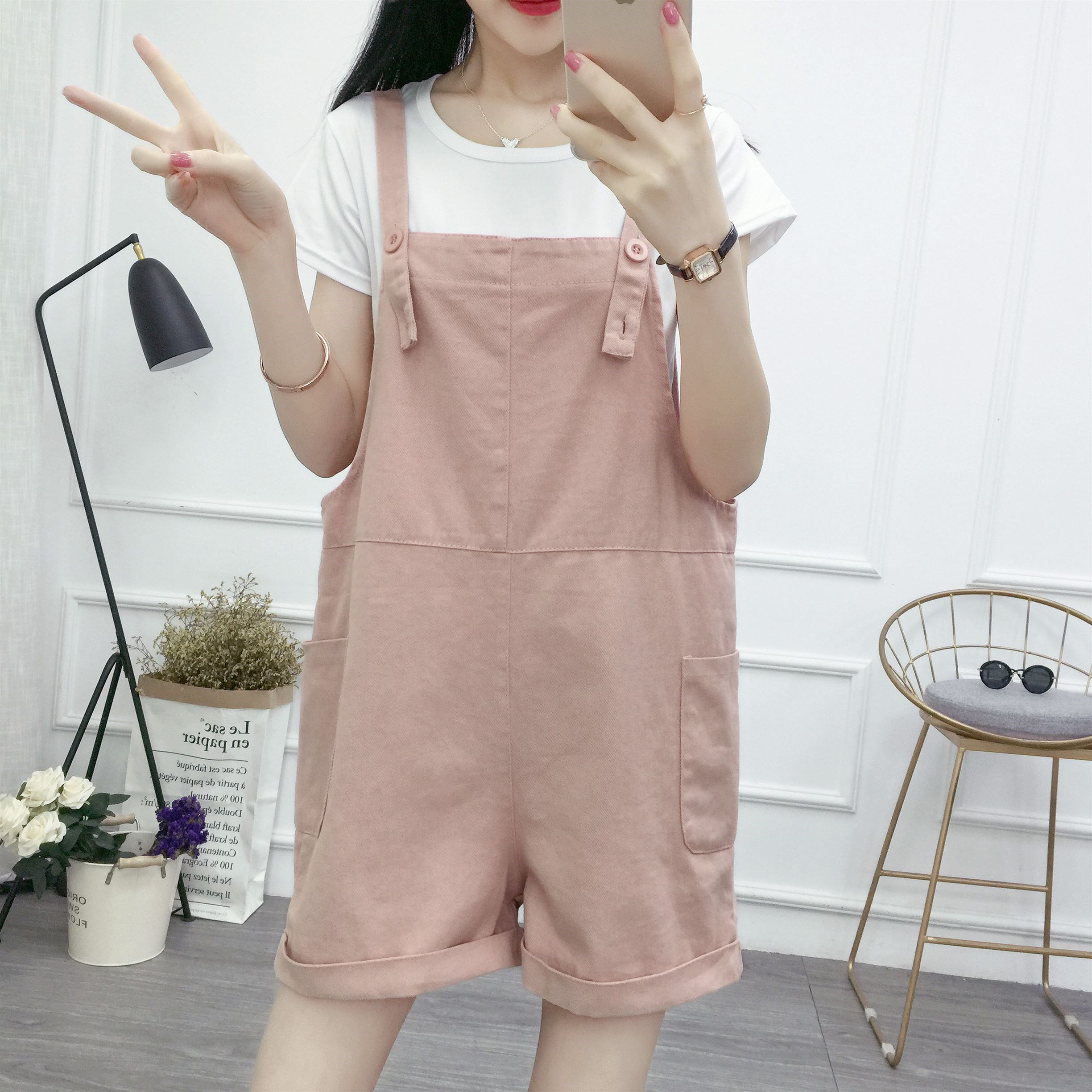 牛仔背带短裤 女 宽松