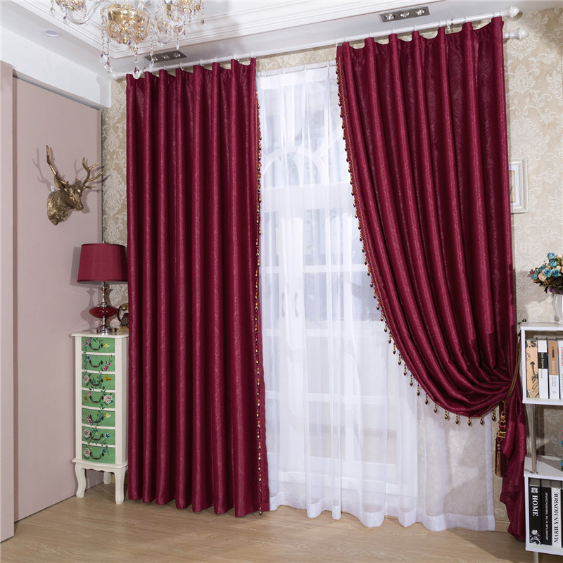 窗帘遮光 卧室 欧式_酒红色暗花纹窗帘温馨喜庆欧式卧室主播背景全