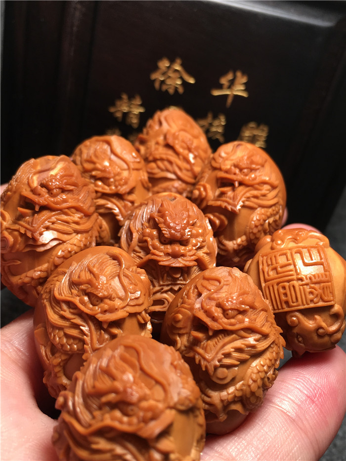 热销橄榄核雕_苏工大师徐华九龙橄榄核雕手串舟山手雕九龙手串精品
