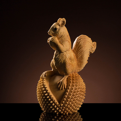 黄杨木雕可爱松鼠把件 实木雕刻动物小松鼠 精雕工艺礼品