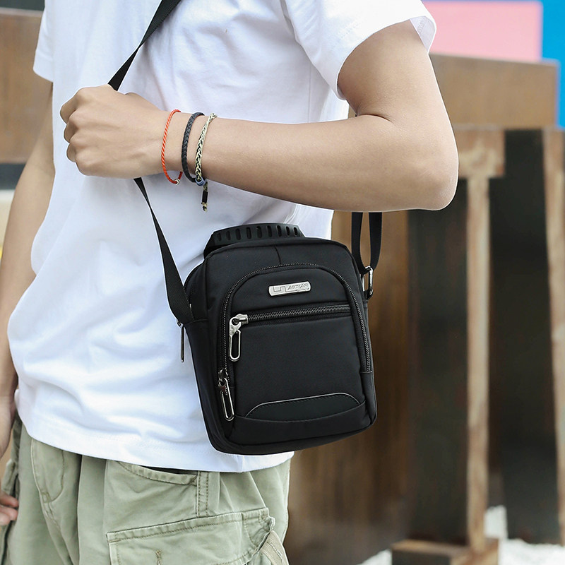 单肩斜挎包男迷你小包 牛津布大额优惠券