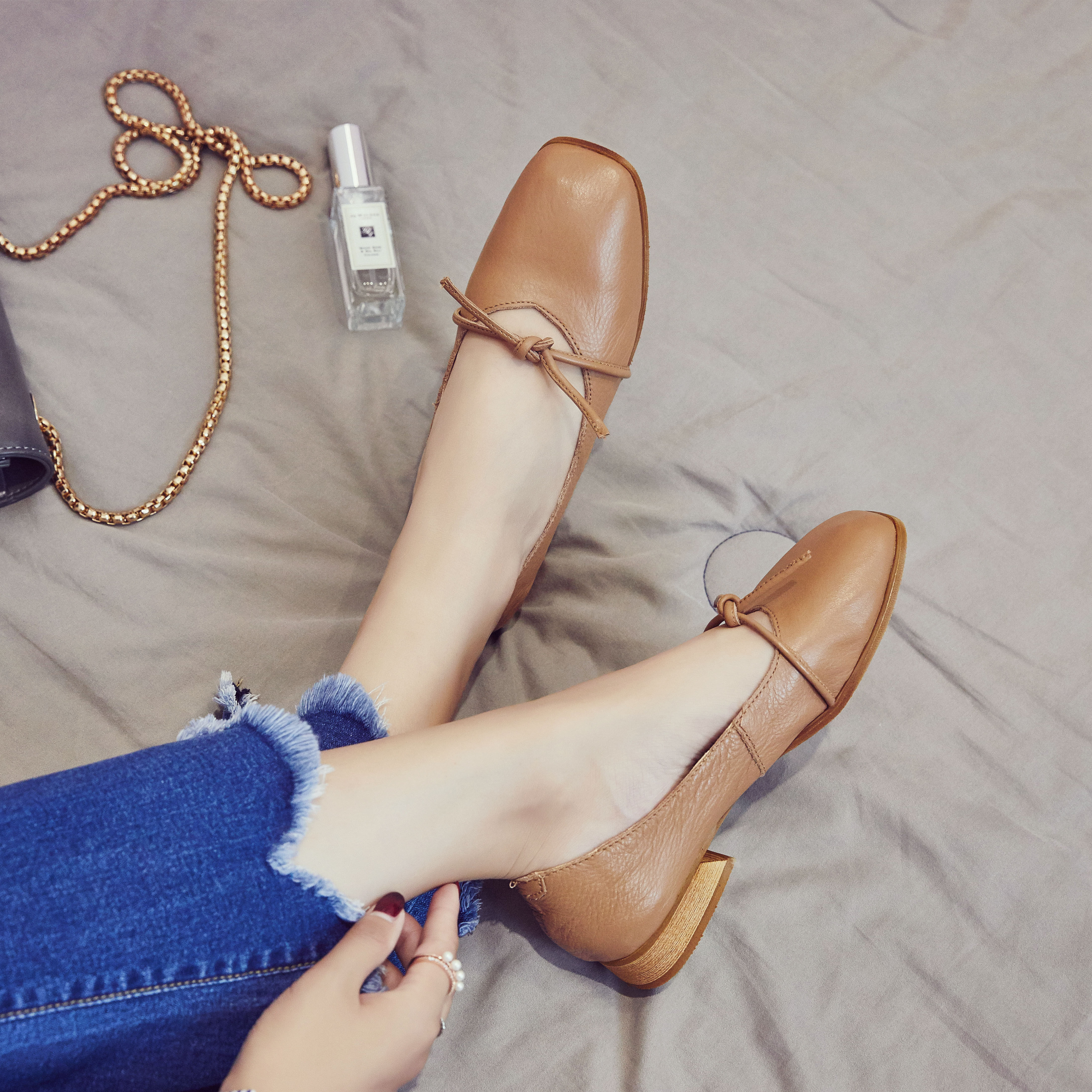 韩版一字扣平底真皮奶奶鞋女鞋夏2017新款软底懒人玛丽珍粗跟单鞋