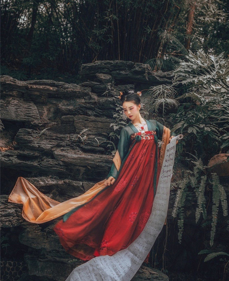 特价古装女 汉服_汉服女齐胸襦裙古装女仙女飘逸清新淡雅红色凤歌鸾