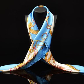 大块丝巾的系法视频